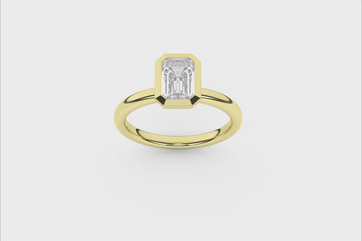 Bezel-Set Solitaire Ring (Emerald) in 14K Yellow Gold – Silvadi Jewelry Aurora CO